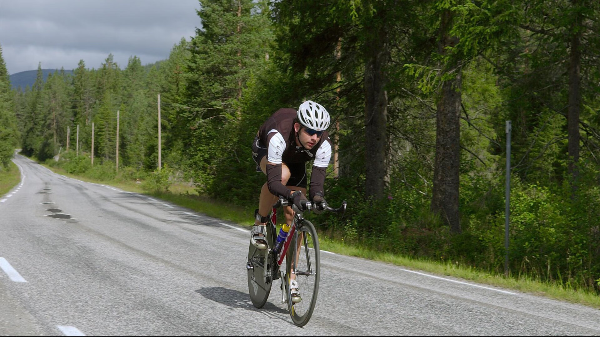 九游娱乐(jiuyou)官网-极限自行车赛事挑战高难度路线，极限自行车挑战赛下载